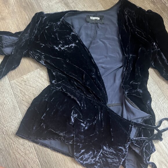 Reformation Plunging Black Bara Wrap Top size xs/s - Picture 10 of 15